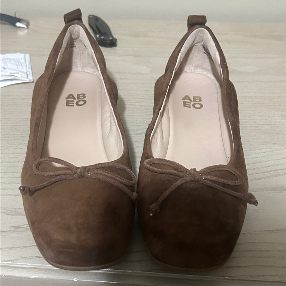 ABEO Women's Chocolate Brown Suede Loafers